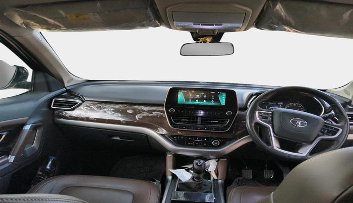 2019 Tata Harrier XZ 2.0L, Diesel, Manual, 1,61,588 km, interior