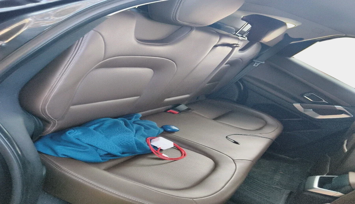 2019 Tata Harrier XZ 2.0L, Diesel, Manual, 1,61,588 km, interior