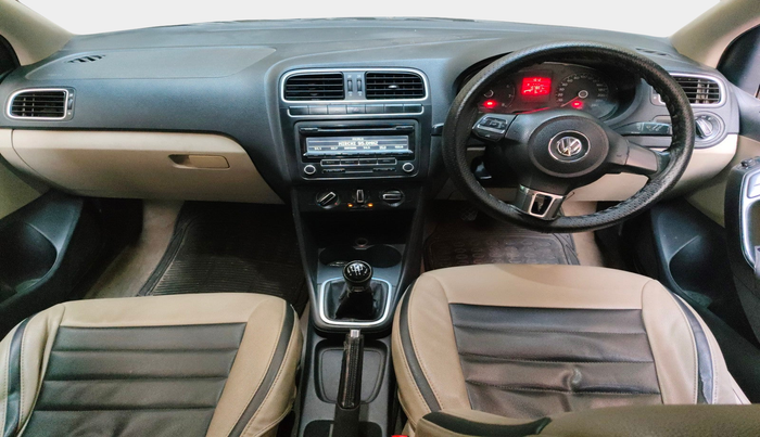 2012 Volkswagen Polo HIGHLINE1.2L, Petrol, Manual, 1,09,848 km, interior