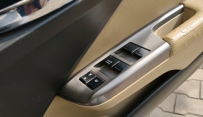 2015 Honda City 1.5L I-VTEC VX, Petrol, Manual, 1,47,239 km, interior