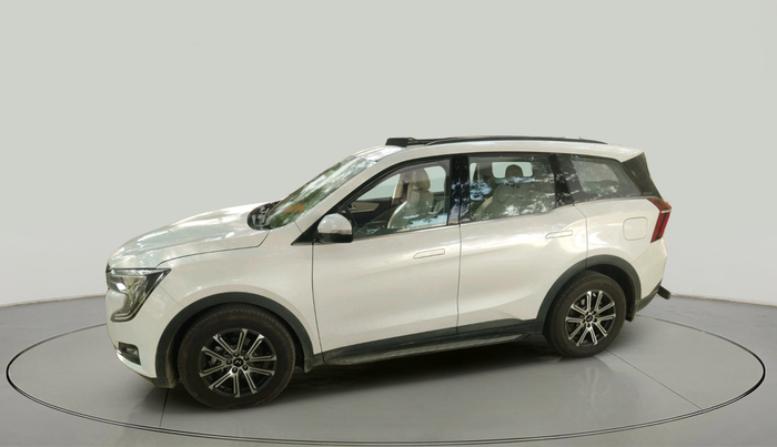 2025 Mahindra XUV700 AX 7 D AT 7 STR, Diesel, Automatic, 7,611 km, exterior