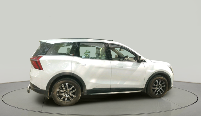 2025 Mahindra XUV700 AX 7 D AT 7 STR, Diesel, Automatic, 7,611 km, exterior
