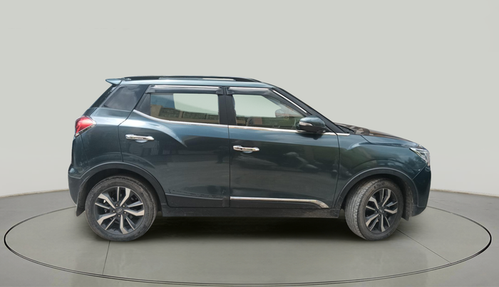 2020 Mahindra XUV300 W8 (O) 1.2 PETROL, Petrol, Manual, 72,806 km, exterior
