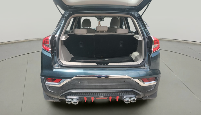 2020 Mahindra XUV300 W8 (O) 1.2 PETROL, Petrol, Manual, 72,806 km, exterior