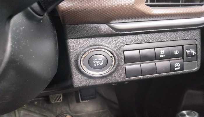 2025 Maruti BREZZA ZXI SMART HYBRID , Petrol, Manual, 12,519 km, interior