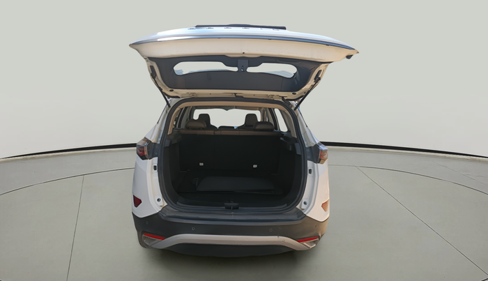 2019 Tata Harrier XZ 2.0L, Diesel, Manual, 1,11,708 km, exterior