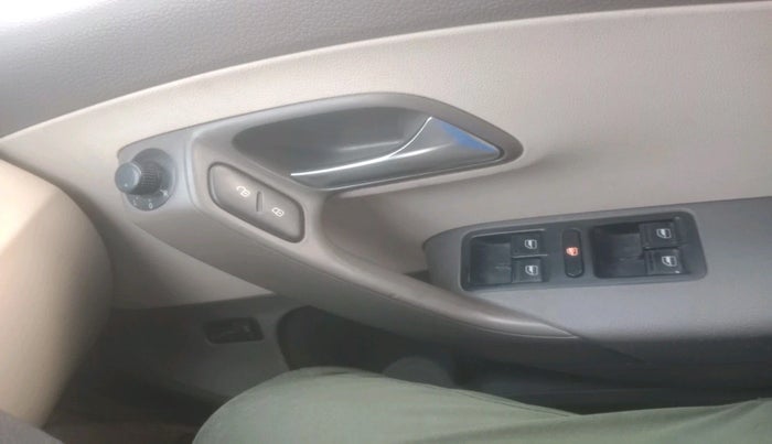 2014 Volkswagen Vento COMFORTLINE TSI AT PETROL, Petrol, Automatic, 84,830 km, interior