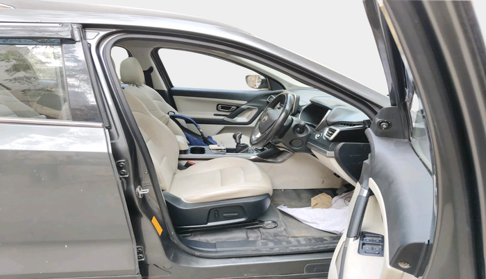 2021 Tata Safari XZ PLUS 6 S, Diesel, Manual, 46,942 km, interior