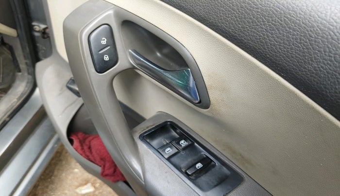 2013 Volkswagen Vento TRENDLINE DIESEL 1.6, Diesel, Manual, 1,67,944 km, interior