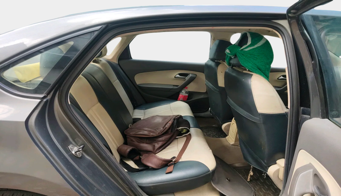 2013 Volkswagen Vento TRENDLINE DIESEL 1.6, Diesel, Manual, 1,67,944 km, interior