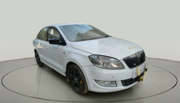 2014 Skoda Rapid ELEGANCE 1.6 TDI CR MT, Diesel, Manual, 1,00,196 km, exterior