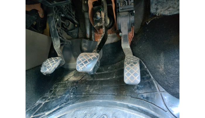 2014 Skoda Rapid ELEGANCE 1.6 TDI CR MT, Diesel, Manual, 1,00,196 km, interior