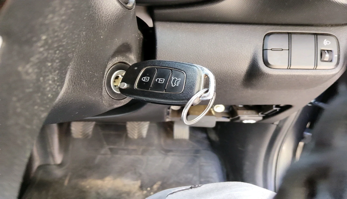 2021 Hyundai VENUE S 1.2, Petrol, Manual, 29,158 km, interior