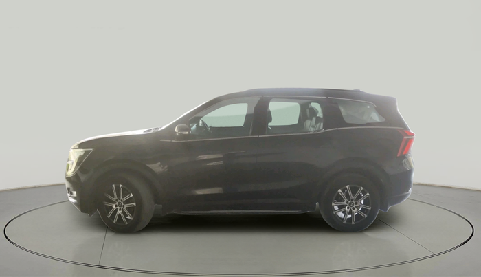 2023 Mahindra XUV700 AX 7 LUXURY D AT 7 STR, Diesel, Automatic, 60,253 km, exterior