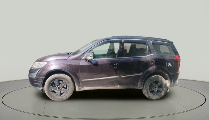 2015 Mahindra XUV500 W10, Diesel, Manual, 1,48,133 km, exterior