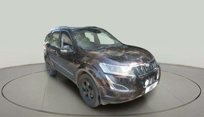 2015 Mahindra XUV500 W10, Diesel, Manual, 1,48,133 km, exterior