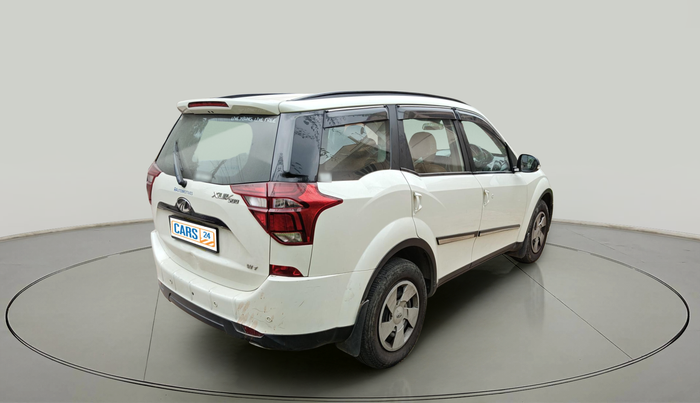 2021 Mahindra XUV500 W7, Diesel, Manual, 55,841 km, exterior