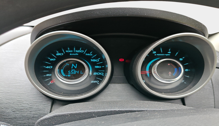 2021 Mahindra XUV500 W7, Diesel, Manual, 55,841 km, interior