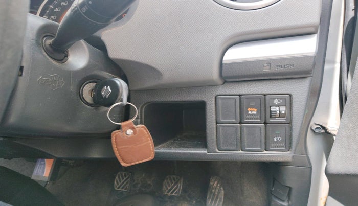 2011 Maruti Wagon R 1.0 VXI, Petrol, Manual, 1,45,854 km, interior