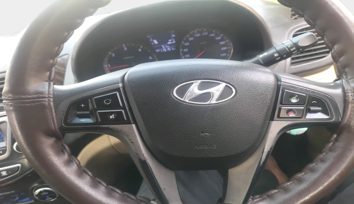 2015 Hyundai Verna FLUIDIC 1.6 CRDI S 4S, Diesel, Manual, 1,15,151 km, interior