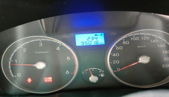 2011 Hyundai Verna TRANSFORM 1.5 SX CRDI, Diesel, Manual, 95,016 km, interior