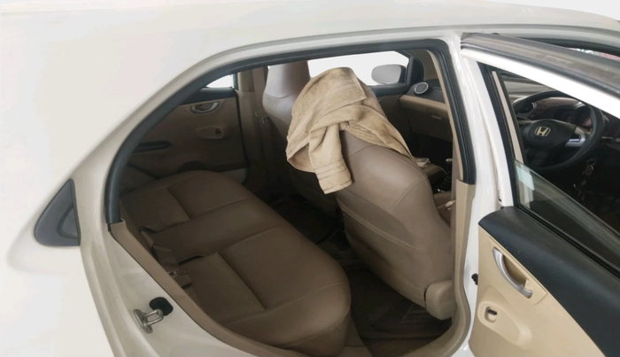 2013 Honda Brio V MT, Petrol, Manual, 99,650 km, interior