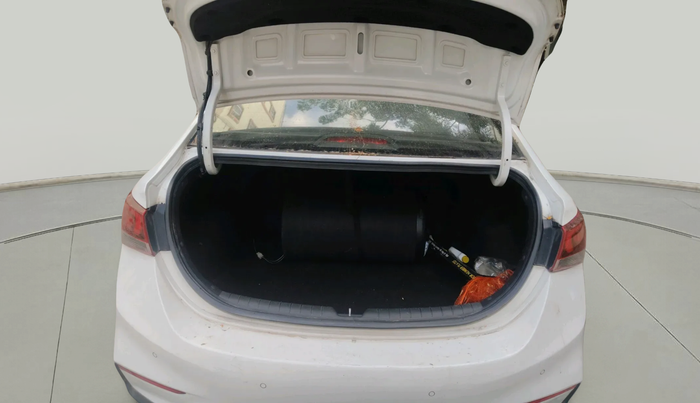 2017 Hyundai Verna 1.6 CRDI SX + AT, Diesel, Automatic, 1,03,732 km, exterior