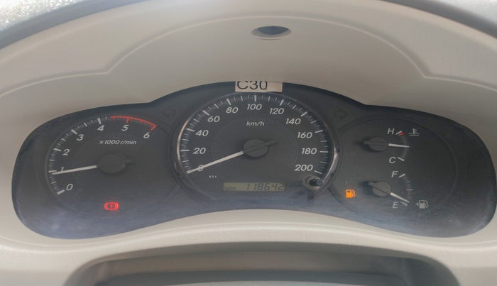 2013 Toyota Innova 2.5 GX 7 STR, Diesel, Manual, 1,18,642 km, interior