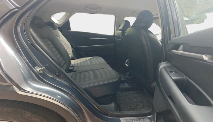 2022 KIA SONET HTK PLUS 1.5, Diesel, Manual, 55,884 km, interior