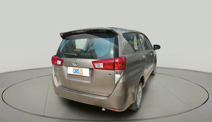 2017 Toyota Innova Crysta 2.4 VX 7 STR, Diesel, Manual, 1,49,207 km, exterior