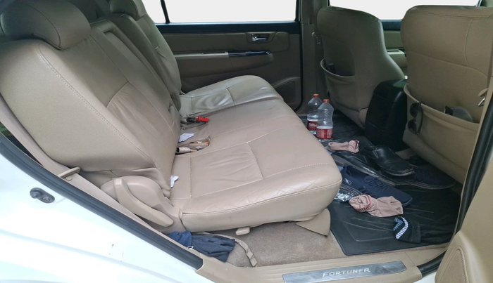 2014 Toyota Fortuner 3.0 4X2 MT, Diesel, Manual, 1,91,571 km, interior