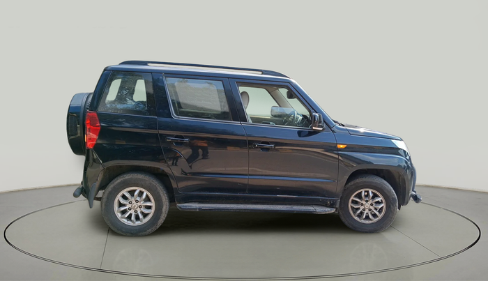 2017 Mahindra TUV300 T8, Diesel, Manual, 1,00,535 km, exterior