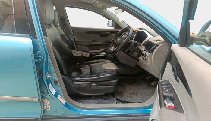 2016 Mahindra Kuv100 K8 D 5 STR, Diesel, Manual, 1,17,111 km, interior