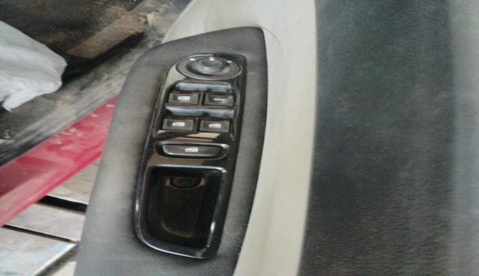 2020 Renault TRIBER RXZ, Petrol, Manual, 64,436 km, interior