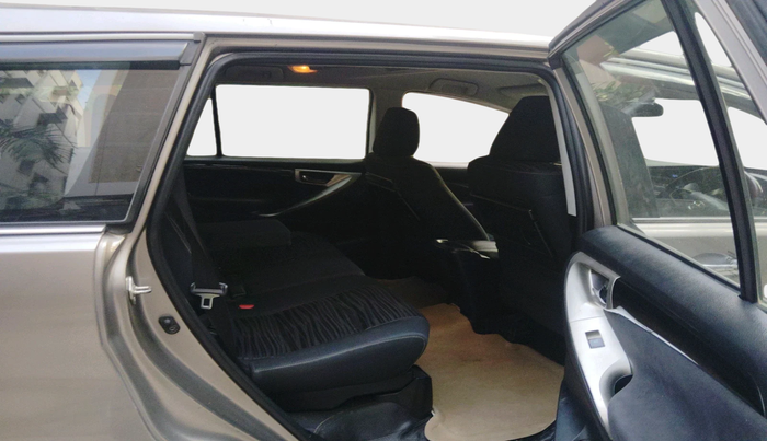 2017 Toyota Innova Crysta 2.4 VX 8 STR, Diesel, Manual, 2,17,585 km, interior