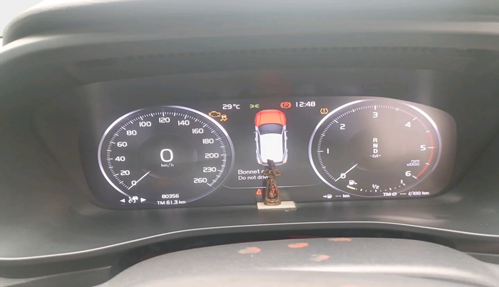 2020 Volvo XC 40 D4 R DESIGN, Diesel, Automatic, 80,356 km, interior