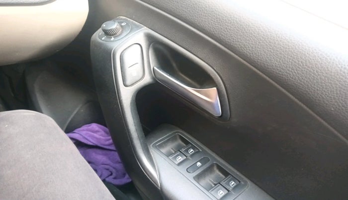 2018 Volkswagen Polo HIGHLINE PLUS 1.5 16 ALLOY, Diesel, Manual, 66,438 km, interior