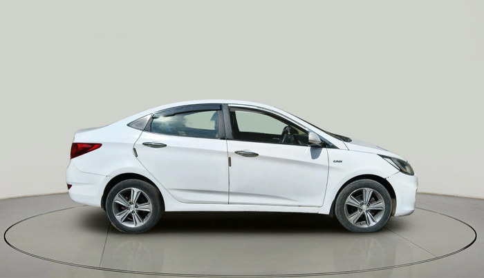 2015 Hyundai Verna FLUIDIC 1.6 CRDI SX, Diesel, Manual, 1,30,166 km, exterior