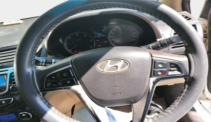 2015 Hyundai Verna FLUIDIC 1.6 CRDI SX, Diesel, Manual, 1,30,166 km, interior