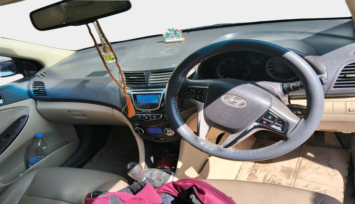 2015 Hyundai Verna FLUIDIC 1.6 CRDI SX, Diesel, Manual, 1,30,166 km, interior