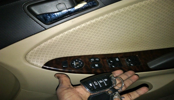 2012 Hyundai Verna FLUIDIC 1.6 VTVT SX, Petrol, Manual, 69,162 km, interior