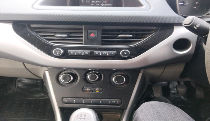 2019 Tata NEXON XM PETROL, Petrol, Manual, 66,646 km, interior