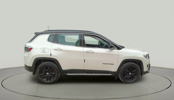 2017 Jeep Compass LIMITED (O) 2.0 DIESEL 4X4 BLACK PACK, Diesel, Manual, 1,24,395 km, exterior