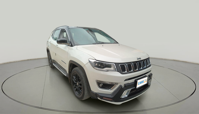 2017 Jeep Compass LIMITED (O) 2.0 DIESEL 4X4 BLACK PACK, Diesel, Manual, 1,24,395 km, exterior