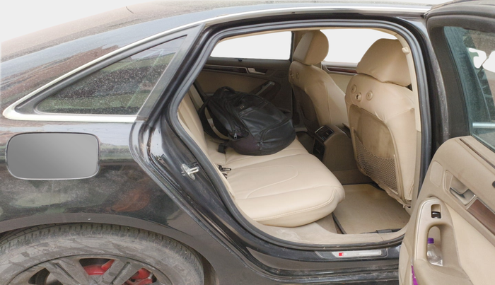 2011 Audi A4 2.0 TDI, Diesel, Automatic, 60,001 km, interior