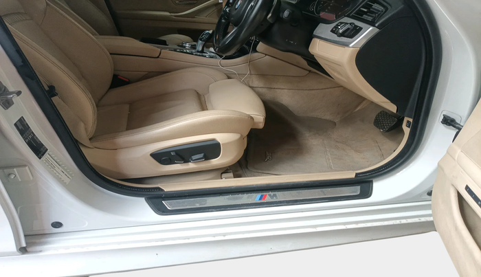 2017 BMW 5 Series 520D M SPORT, Diesel, Automatic, 65,607 km, interior
