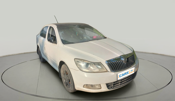 2010 Skoda Laura AMBIENTE 2.0 TDI CR MT, Diesel, Manual, 1,10,117 km, exterior