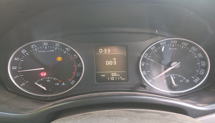 2010 Skoda Laura AMBIENTE 2.0 TDI CR MT, Diesel, Manual, 1,10,117 km, interior