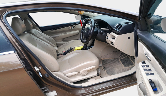 2017 Maruti Ciaz ZXI+ AT, Petrol, Automatic, 82,777 km, interior