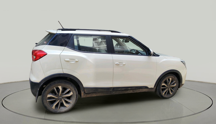 2021 Mahindra XUV300 W8 (O) 1.5 DIESEL, Diesel, Manual, 1,06,494 km, exterior